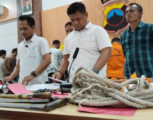 20 Orang Berhasil Diamankan Reskrim Polres Blora Saat Curi Kayu Sonokeling