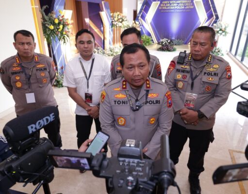 Kapolda Jatim : Tidak ada Gigi Mundur untuk Pembongkaran Tugu Perguruan Silat di Jatim