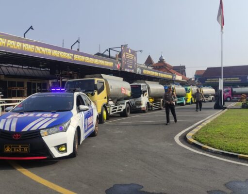 28 Tahun Pengabdian AKPOL Angkatan 95 Distribusikan AIr Bersih di Wilayah Hukum Polresta Mojokerto