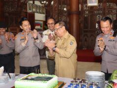 Awali Tugas Kapolres Tulungagung Beri Surprise di Hari Ultah Bupati