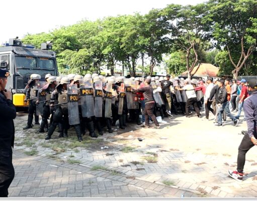 Antisipasi Kontinjensi Pemilu 2024, Polisi Gelar Gladi Sispamkota di Sidoarjo