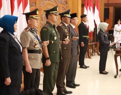 Bersinergi Sukseskan Hari Kemerdekaan, Forkopimda Kota Mojokerto Kukuhkan Pasukan Pengibar Bendera Pusaka