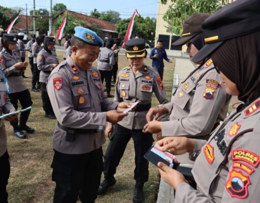 Adakan Penegakan Disiplin Bagi Polwan, Kapolres Sragen; Polwan Jangan Bergaya Hedonis, Apresiasi Multi Talenta