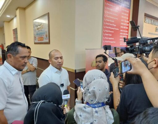 Polisi Buru Pemberi Ganja Ke Aktris KMA