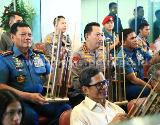 Kapolri Hadiri Rekor Angklung Dunia, Harap Warisan Budaya Tetap Jadi Pemersatu Bangsa