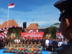 Petinggi BNPT Tanamkan Patriotisme dan Nasionalisme Meriah dengan Busana Daerah di Pesantren