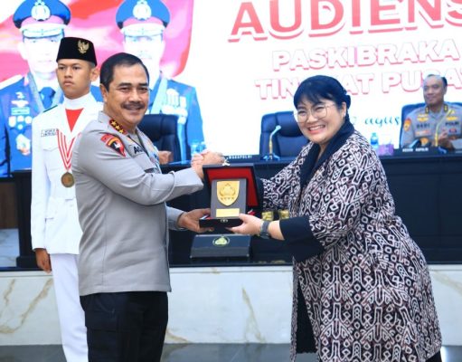 Wakapolri Terima Audiensi Paskibraka Tingkat Pusat Tahun 2023 di Rupattama Mabes Polri