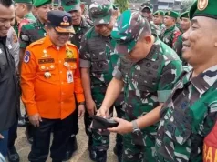 KASAD TNI Jendral Dudung Cek Dompet Prajurit Lanjut Beri 100 Juta Rupiah
