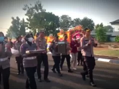 Kapolres Karawang Beserta Anggotanya Datangi Markas Pasukan Tengkorak Kostrad TNI