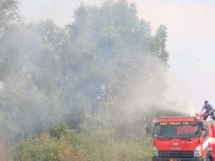 Gerak Cepat Prajurit Lanud BNY Padamkan Kebakaran Lahan