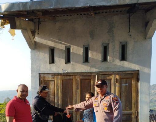 Berniat Buka Warung, Warga Bawen Temukan Bayi Di Depan Pintu