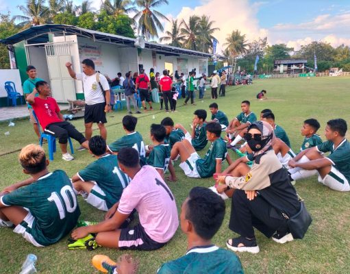 Polres Donggala Terjunkan Personil Guna Amankan Turnamen Sepak Bola Di Banawa Selatan