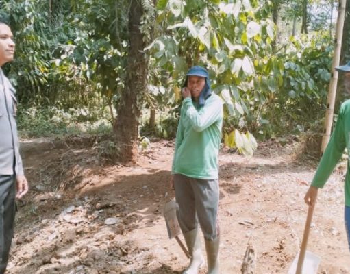 Pesan Bhabinkamtibmas Polsek Limbangan Kepada Warga Binaannya Akan Bahaya Karhutla