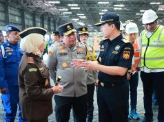 Pastikan Eksport Import Lancar Kapolda Jatim Bersama Kajati dan Kakanwil Bea Cukai Sidak Pelabuhan Perikemas