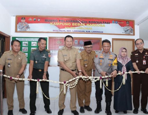 Kapolres Lamongan Bersama Forkopimda Resmikan Kampung Bebas Narkoba
