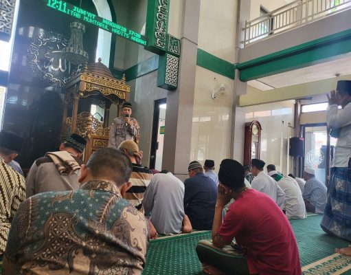 Meminimalisir Terjadinya Kriminalitas di Wilayah Hukum, Kapolresta Mojokerto Menghimbau Jamaah Jumat