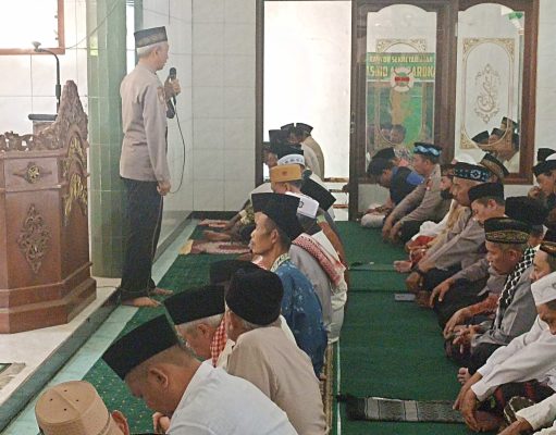 Wujudkan Mojokerto Raya Kondusif, Polresta Mojokerto Safari Masjid di Desa