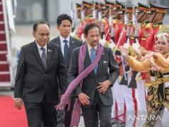 Sultan Brunei Hassanal Bolkiah dan Rombongan Tiba di Jakarta Untuk KTT ASEAN