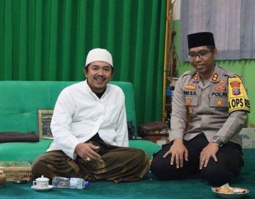 Pesan Pemilu Damai, Kapolres Situbondo Sowan ke Pondok Pesantren Walisongo