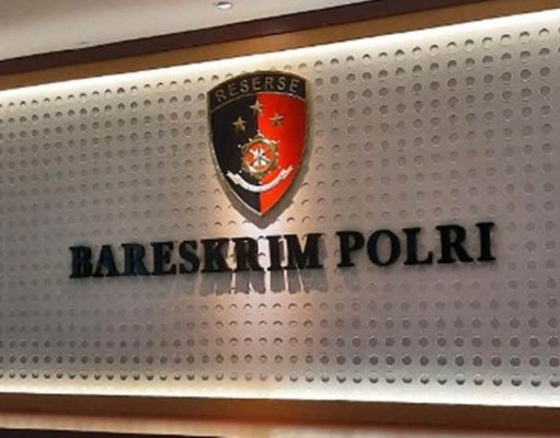 Bareskrim Polri Serahkan Empat Pelaku Penipuan Senilai 49 Miliar ke Polda Kalsel