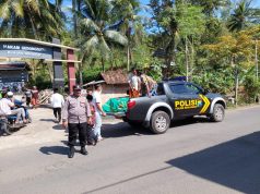 Peduli Sesama, Mobil Patroli Polisi Antar Jenazah Hingga Pemakaman