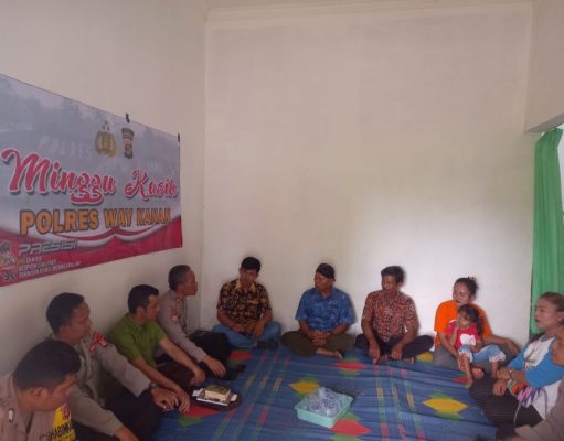 Minggu Kasih, Polres Way Kanan Sambangi Gereja Protestan Baptis di Kampung Setia Negara