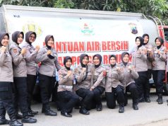 Polwan Polres Rembang Peduli, Gelar Bantuan Air Bersih Untuk Warga Terdampak Kekeringan
