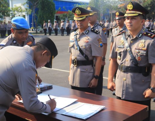 Baru Saja Menjabat Wakapolres Tuban Lanjutnya Dimutasi Ke Polda Jatim