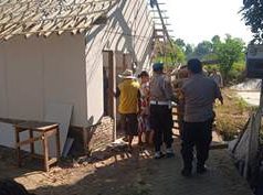 Gubuk Seorang Lansia Di Jember Disulap Polres Jember Jadi Layak Huni