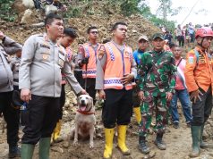 Kapolres Berama Dandim Simalungun Bersinergi Dalam Pencarian Dua Korban Tertimbun Tanah Longsor