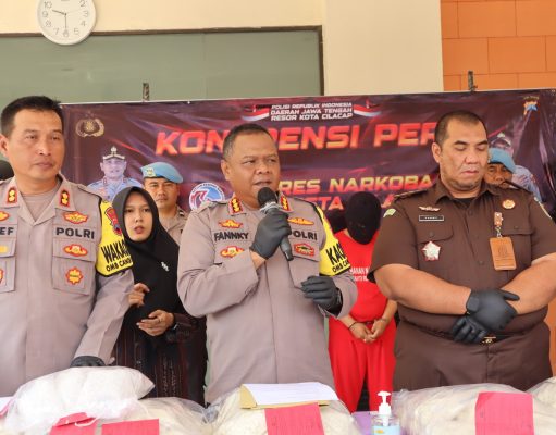 Sat Res Narkoba Polresta Cilacap Tangkap 2 Gembong Bandar Obat Terlarang dan Amankan 320ribu Butir Obat Berbahaya