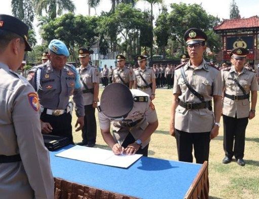 Polda Bali Mutasi Sejumlah Kapolsek Dan Kasat Jajaran Perwira Polres Gianyar
