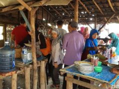 Warung Semok Mbak Sumi Ditengah Hutan Jati Bojonegoro