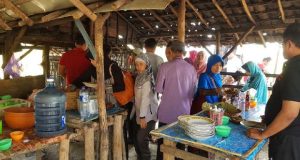 Warung Semok Mbak Sumi Ditengah Hutan Jati Bojonegoro
