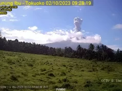 Erupsi Gunung Ibu di Maluku Utara Lontarkan Abu Vulkanik ke Utara