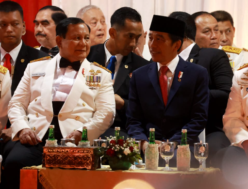 Presiden Jokowi Pimpin Upacara Parade Senja di Kementerian Pertahanan