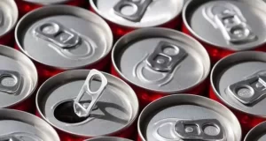 Cuaca Panas Terik, Ini Sederet Minuman yang Harus Dihindari