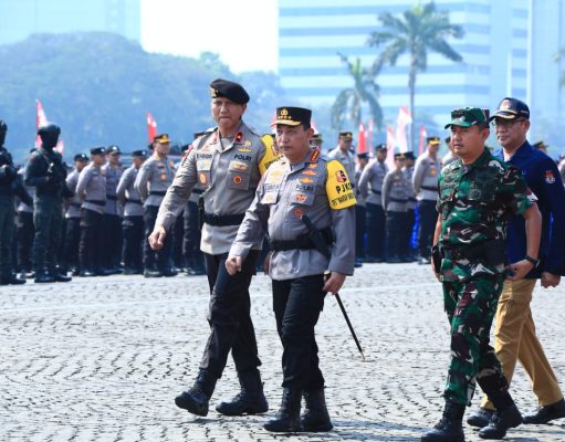 Kapolri Memimpin Upacara Gelar Pasukan Ops Mantab Brata 2023-2024
