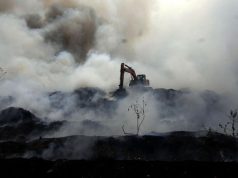 Warga Sekitar TPA Rawa Kucing Harus Dievakuasi Akibar Asap yang Semakin Pekat