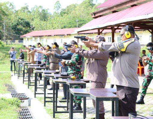 Lomba Menembak Dalam Rangka HUT Divisi Humas Polri Ke-72
