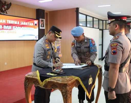 Sertijab Kasatlantas dan Kasidokkes, Kapolres Jepara : Mutasi Adalah rangkaian Tour of duty dan Tour of Area