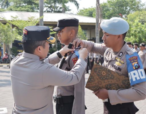 Polres Nganjuk Gelar Upacara Pembukaan Latihan Kerja 48 Siswa Diktuk Bintara Polri, Kapolres Ingatkan untuk Jaga Netralitas