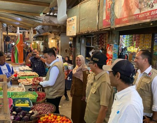 Satgas Pangan Satreskrim Polres Malang Bersama Dinas Perindustrian Kabupaten Malang Sidak Sejumlah Pasar