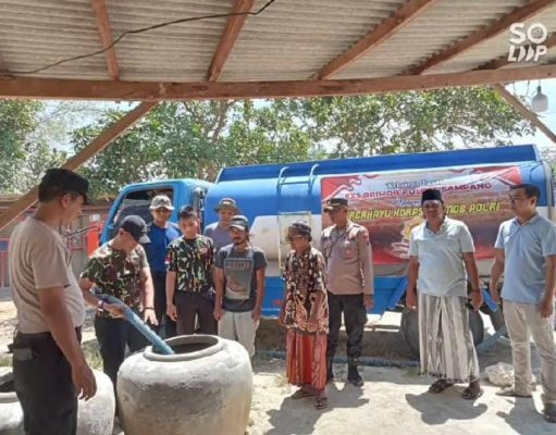 Peringati HUT Brimob Ke-78, Eks Brimob Nusantara Polres Sampang Salurkan 30.000 Liter Air Bersih Untuk Masyarakat