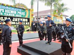 Kapolda Jateng Pimpin Upacara dan Syukuran HUT Brimob Ke 78 Tahun 2023