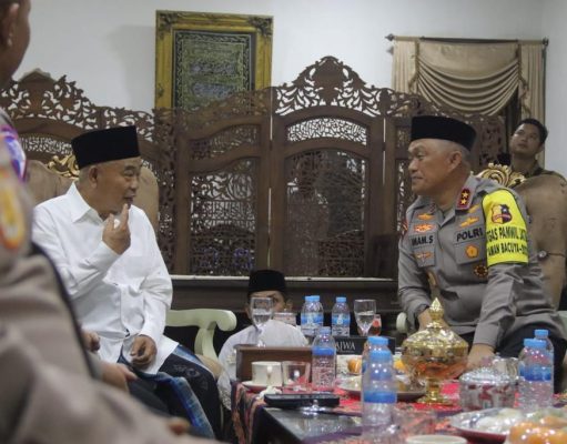 Kapolda Jatim Kunjungi Sejumlah Ponpes Perkuat Silaturahmi Untuk Kamtibmas