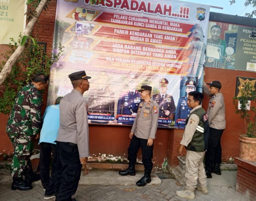 Polsek Dlanggu bersama Tiga Pilar Pasang Himbauan Kamtibmas Kejahatan