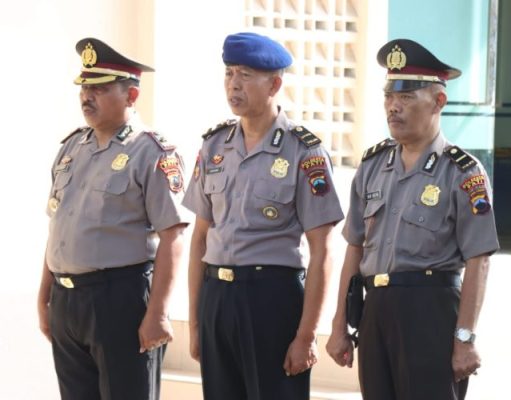 Tiga Personil Polresta Pati Terima Kenaikan Pangkat Jelang Purna Tugas