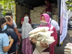 Tekan Inflasi Harga Beras, Pemprov Jateng Salurkan Bantuan 10 Ton Beras Di Kabupaten Pati