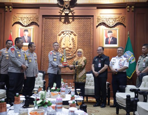 Kunjungi Gubernur Jawa Timur, Kapolda Jatim Siap Bersinergi Dukung Program Pemprov